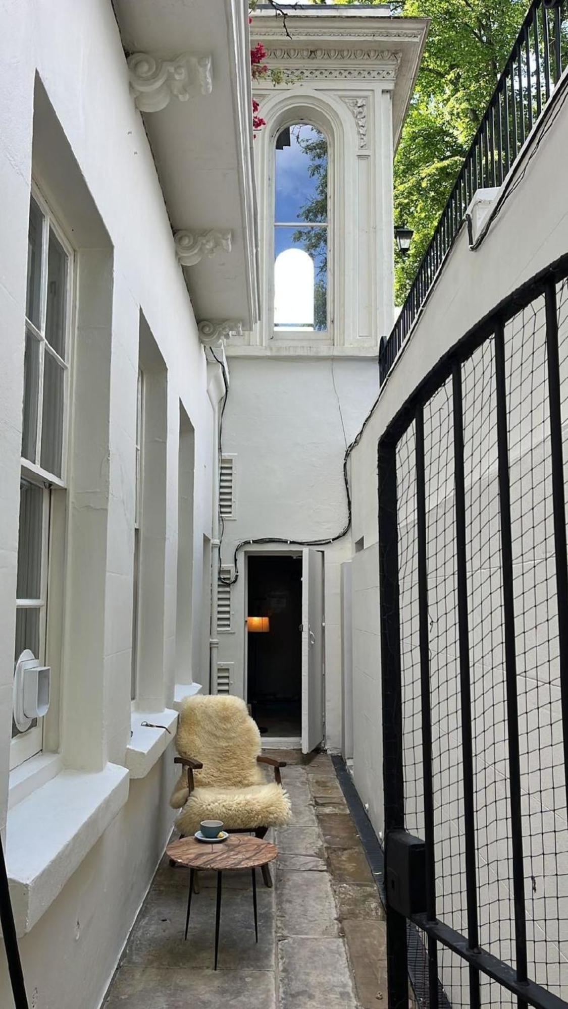 In Einer Mit Herrlichem Garten Und Katze Apartamento Londres
